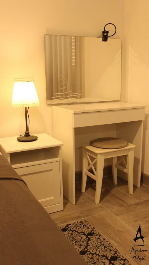 Apartmani Prpic Ražanac Exterior foto
